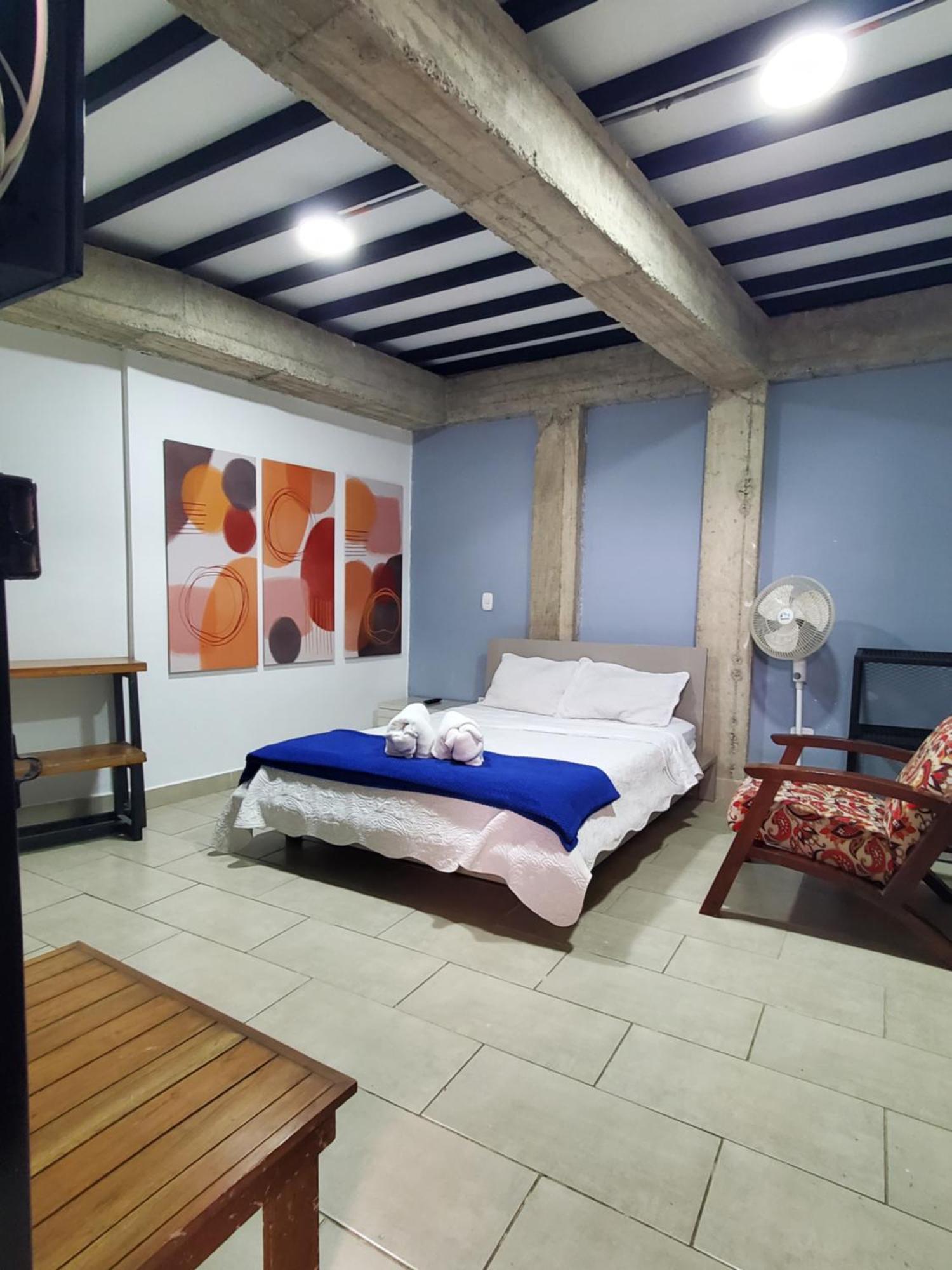 פריירה M1145 Aparta Loft מראה חיצוני תמונה